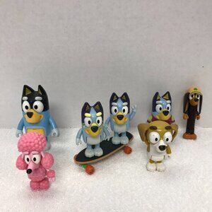 Bluey and friends lot of 7 with‎ skateboard